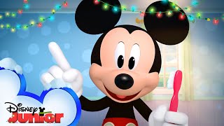 Brush to the Beat for the Holidays 🎉  Music Video  Mickeys Holiday Party  Disney Junior [upl. by Gen]