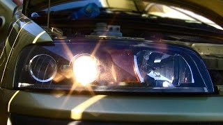 Simple howto Change headlight bulbs Fiat Punto [upl. by Nivonod]