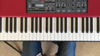 Jazz Piano For Beginners  Tutorial 1 starting to improvise [upl. by Rogergcam]