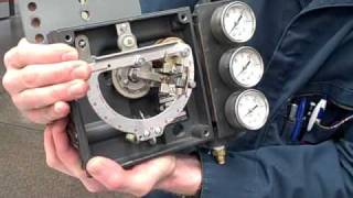 Fisher model 3582 Dring control valve positioner manual demonstration [upl. by Brandise20]