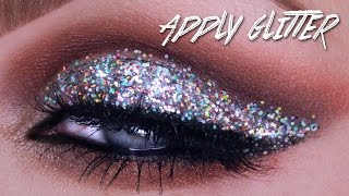 QUICK TIP HOW TO APPLY MAKEUP GLITTER [upl. by Oremor]