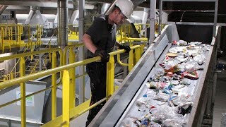 Recycling plastics – Resource efficiency with an optimized sorting method [upl. by Langan]