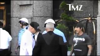 Anthony Kiedis FIGHT with Rolling Stones bodyguard [upl. by Aken]