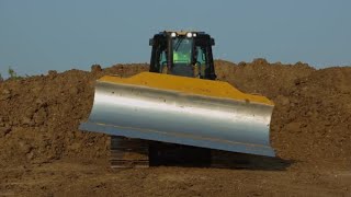 Cat® D4 Dozer  Blade Range of Motion [upl. by Eatton]