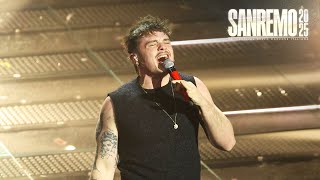 Sanremo 2025  Olly canta quotBalorda nostalgiaquot [upl. by Martinez]