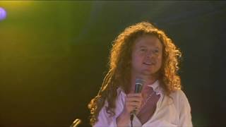 Simply Red  Something Got Me Started Live at Montreux Jazz Festival 1992 [upl. by Janella]