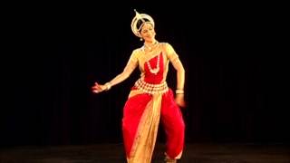 Danza Clásica de la India ODISSI Anandini Dasi Bharatya Vidya Bhavan Mylapore Chennai [upl. by Teuton]