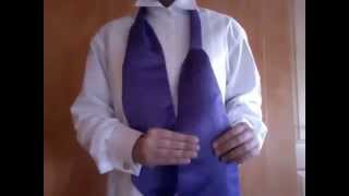 Cravat Big  How to Tie A Cravat 2015 [upl. by Itram767]