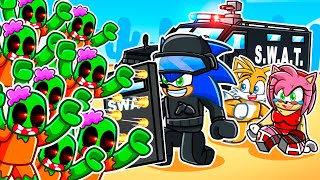 Becoming SWAT TEAM In Roblox Dusty Trip With MY FRIENDS [upl. by Homer]