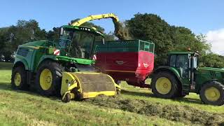 SlurryKat PROLINE Silage Trailer Working With John Deere Tractor and Harvester [upl. by Harte642]