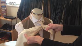 How to Tie a Cravat [upl. by Agosto]