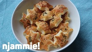 Bladerdeeghapjes recept  njammie [upl. by Gereld]