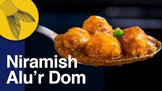 Niramish Aloor Dum Bengali Recipe  Easy Aloo Dum without Onion amp Garlic  Bhoger Alur Dom [upl. by Macpherson]