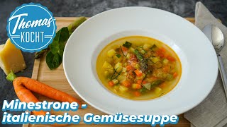 Minestrone  italienische Gemüsesuppe  mit grünem Spargel [upl. by Nylareg]