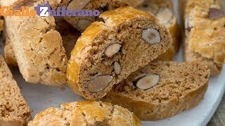 Cantucci  Ricetta in 1 minuto [upl. by Yeldud]