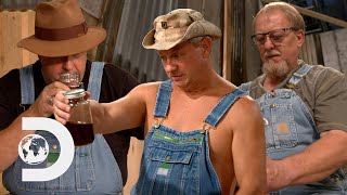 Tim Challenges Mark And Digger To Find Out Who Makes The Best Whiskey Moonshiners Master Distiller [upl. by Huoh]