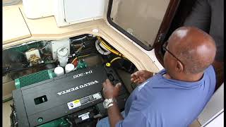 General Maintenance Volvo Penta D4300 Engine [upl. by Riva]