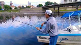 PESCA DE GRANDES TARARIRAS EN CARLOS PAZ [upl. by Einahpets49]